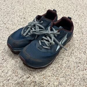 Altra Lone Peak Women’s Trail Running Shoes Blue Sz 9 outdoor hiking Gorpcore
